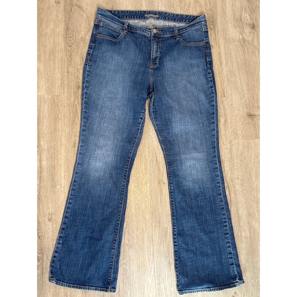 Old Navy Jeans Women's size 14 The Dreamer Women's Mid Rise Bootcut Jeans‎ Denim